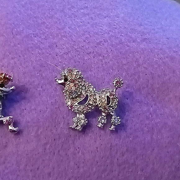 💗NWOT Poodle pins - Picture 3 of 4